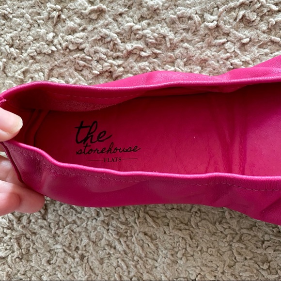 Beautifully soft fuchsia Storehouse flats size 11 - Picture 2 of 12